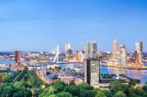 Location de voiture et utilitaire pas chère à Rotterdam