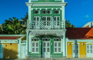 Location de voiture et utilitaire pas chère à Oranjestad